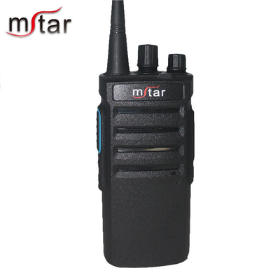 kopen 16kanalen Geheugenkanaal en DC3.7V Nominale Spanning Mini UHF Radio voor naadloze communicatie online vervaardiging
