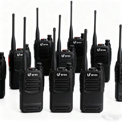kopen Beifeng BF-306 Professional Black Handheld Walkie Talkie with 16 Storage Channels and 3.7V Voltage online vervaardiging