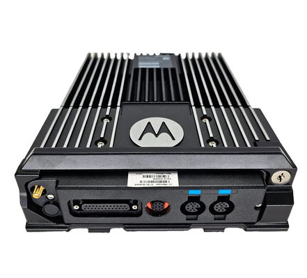 MOTOROLA APX6500 50W P25 mobiele radio met Bluetooth GPS